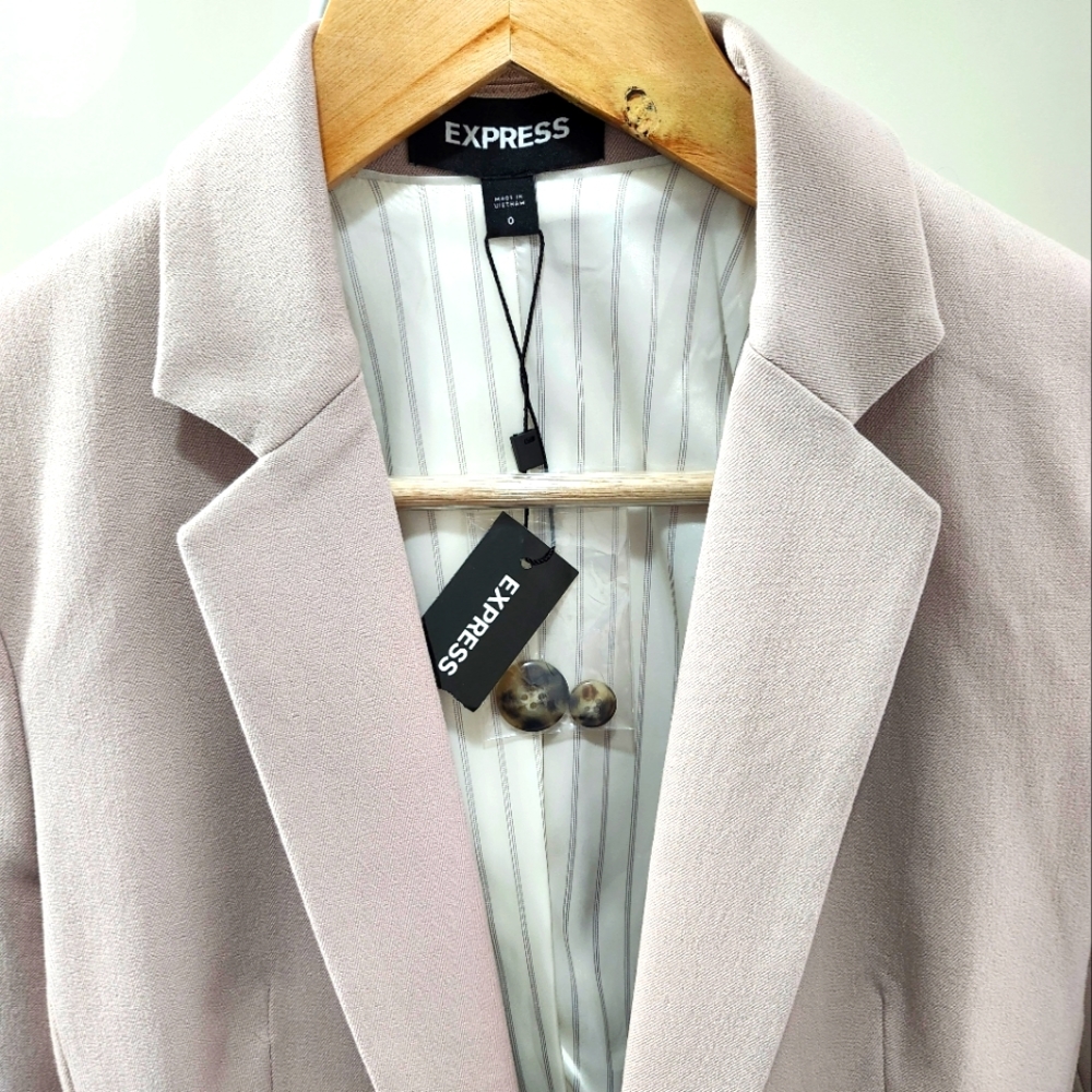 NEW EXPRESS POWDER PINK NOTCH COLLAR ONE BUTTON BLAZER SZ 0